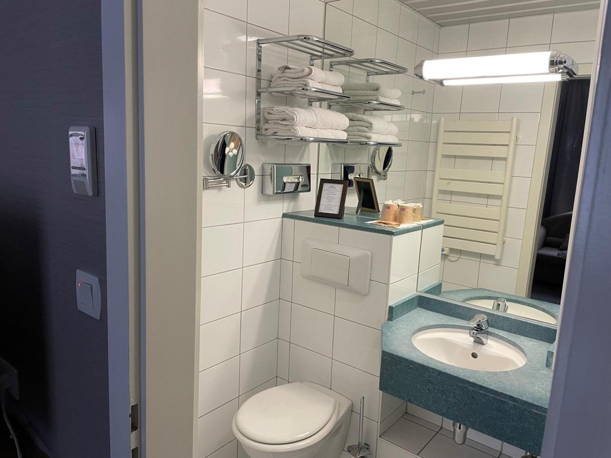 סברן Hotel Europe חדר תמונה
